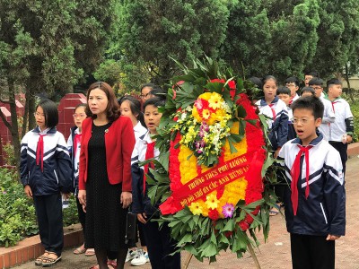 Liên đội THCS Phú Lương tổ chức chùm hoạt động kỉ niệm 73 năm ngày Toàn quốc kháng chiến, 75 năm ngày thành lập Quận đội Nhân dân Việt Nam.