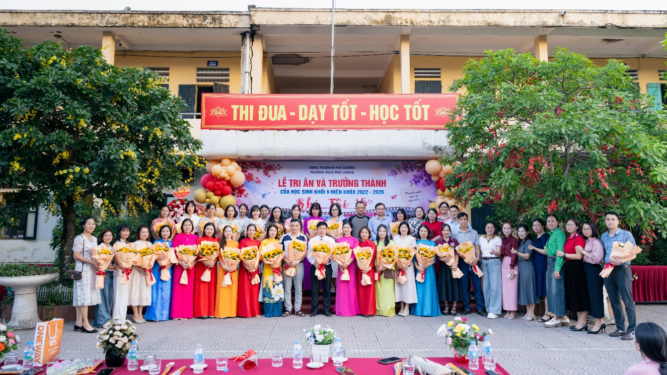 KHI PHƯỢNG HỒNG THẮP LỬA – MÙA TRI ÂN CẬP BẾN TRƯỞNG THÀNH – KHI TÔI 15